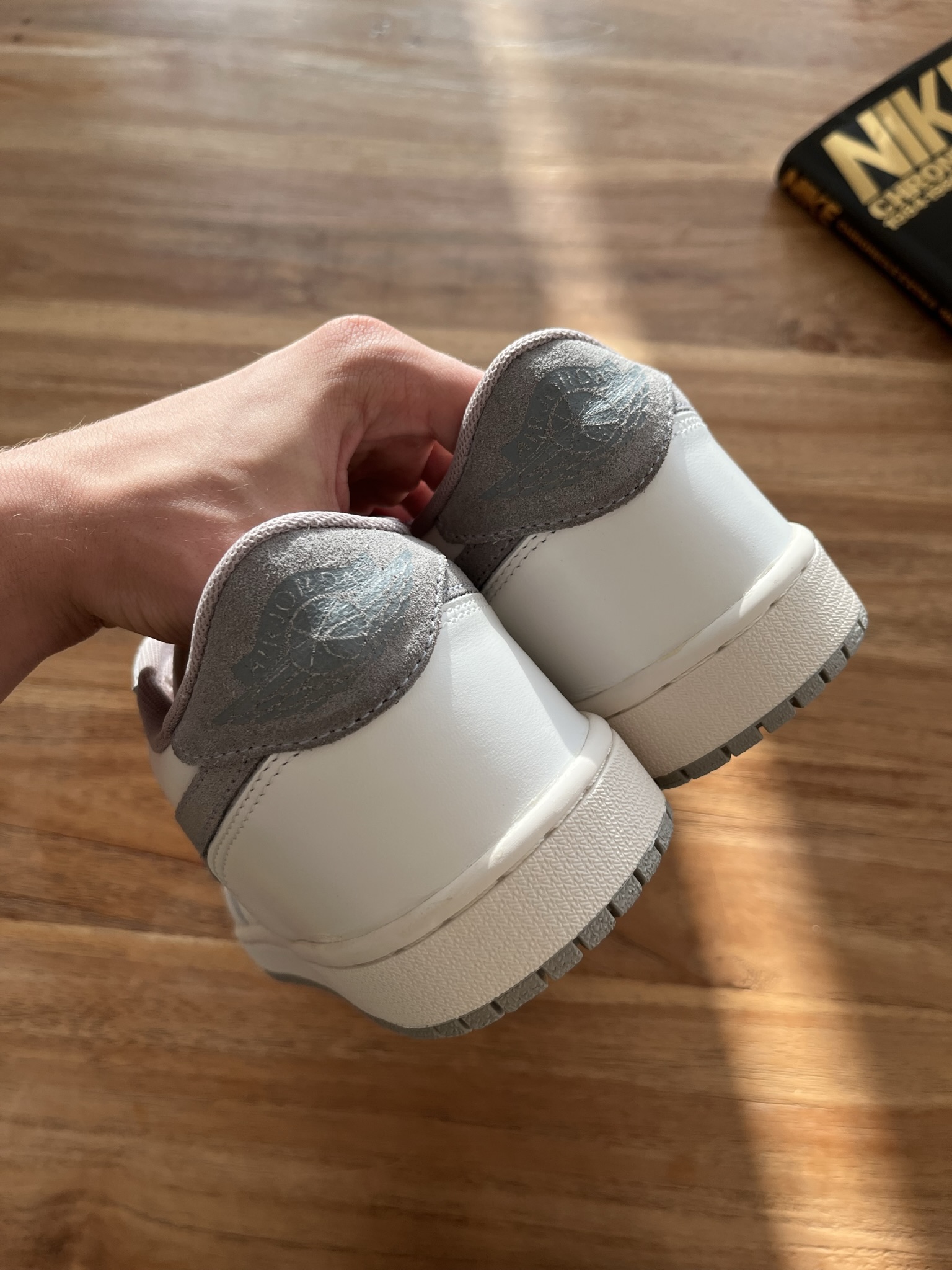 Natural Grey Low
